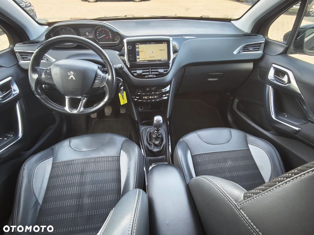 Peugeot 2008 BlueHDi FAP 120 STOP & START Crossway - 24