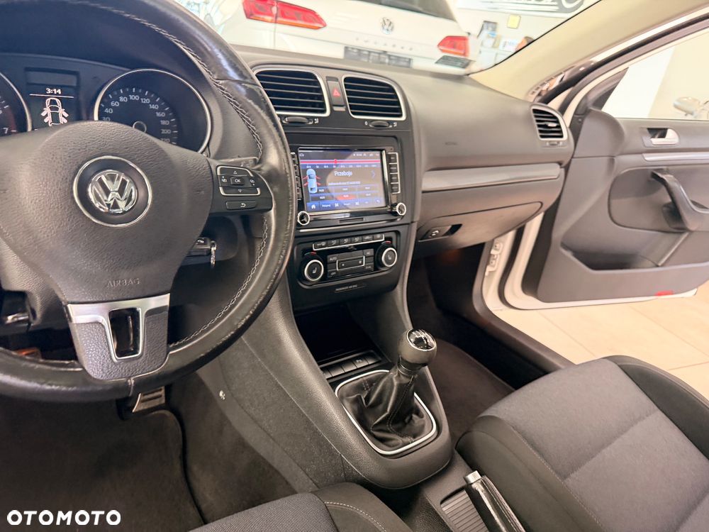 Volkswagen Golf - 18