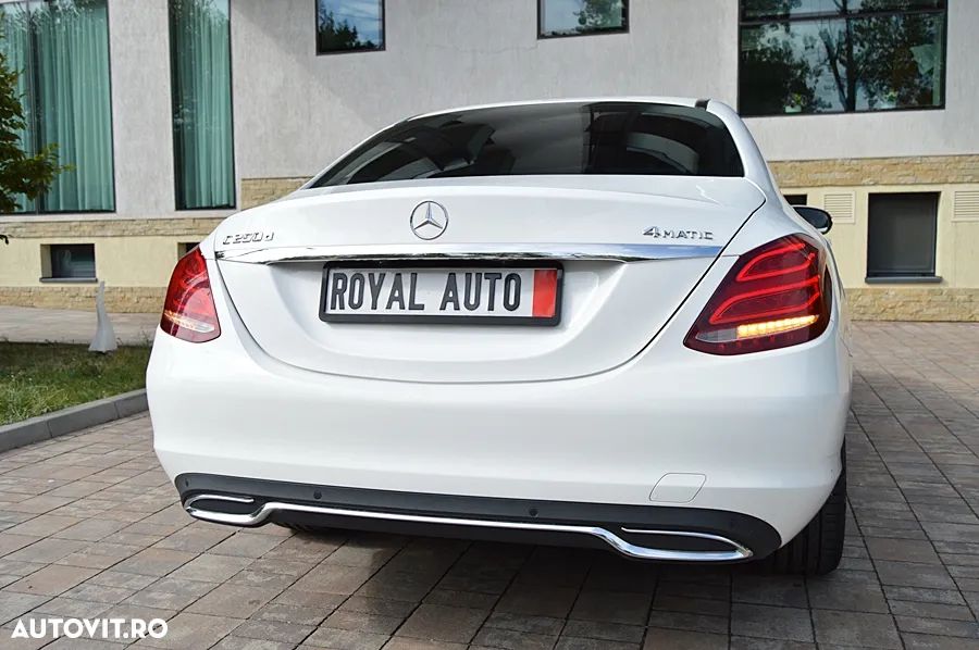 Mercedes-Benz C 250 (BlueTEC) d 4Matic 7G-TRONIC - 5