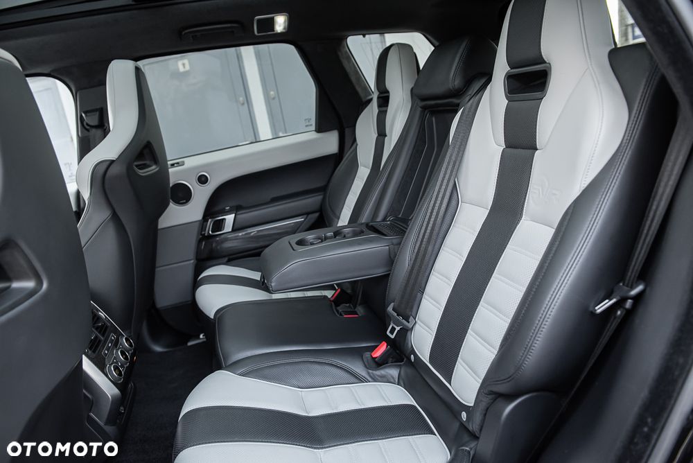 Land Rover Range Rover Sport - 28