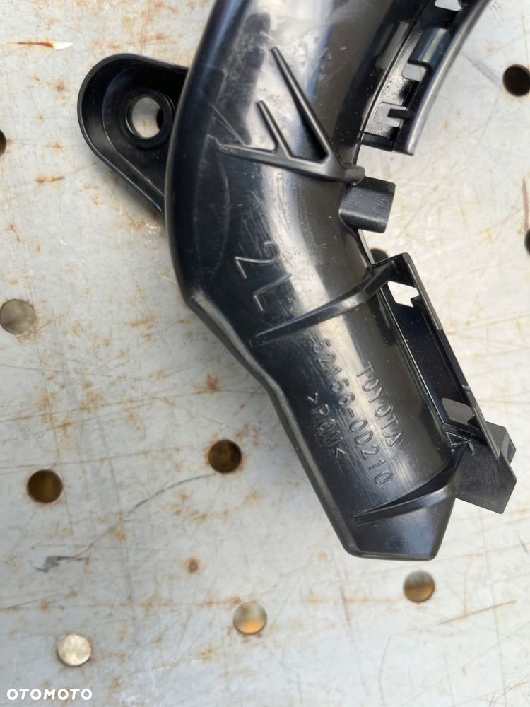 Toyota OE 52156-0D210 ślizg lampy tylnej - 2