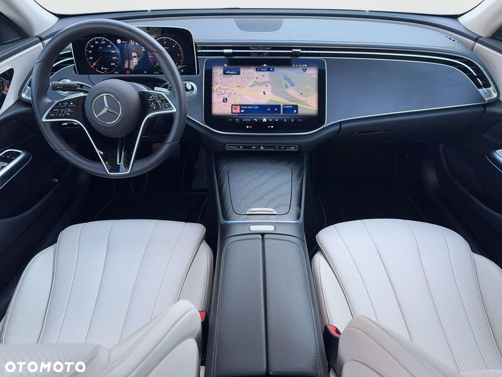 Mercedes-Benz Klasa E 220 d mHEV 4-Matic Avantgarde 9G-Tronic - 22