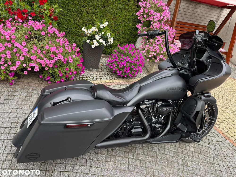 Harley-Davidson Touring Road Glide - 19