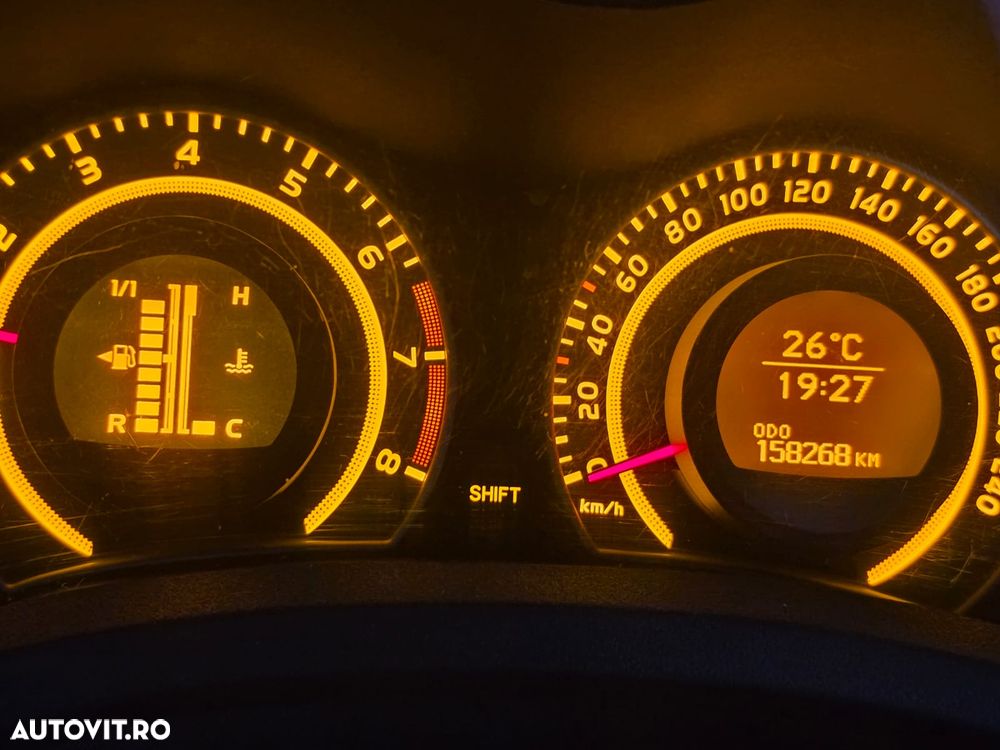 Toyota Auris 1.6 Sol - 2