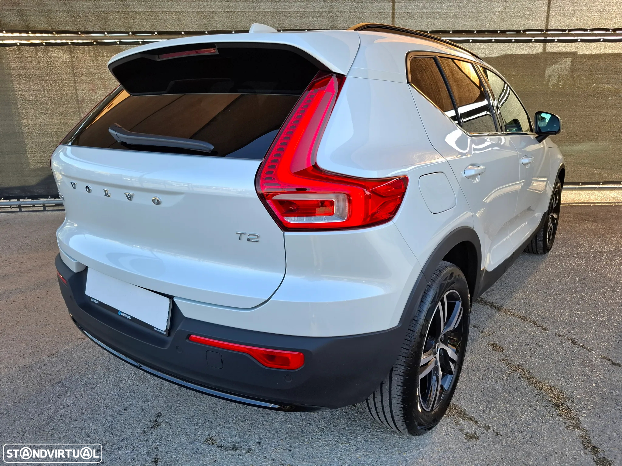 Volvo XC 40 1.5 T2 Plus Dark Auto - 13