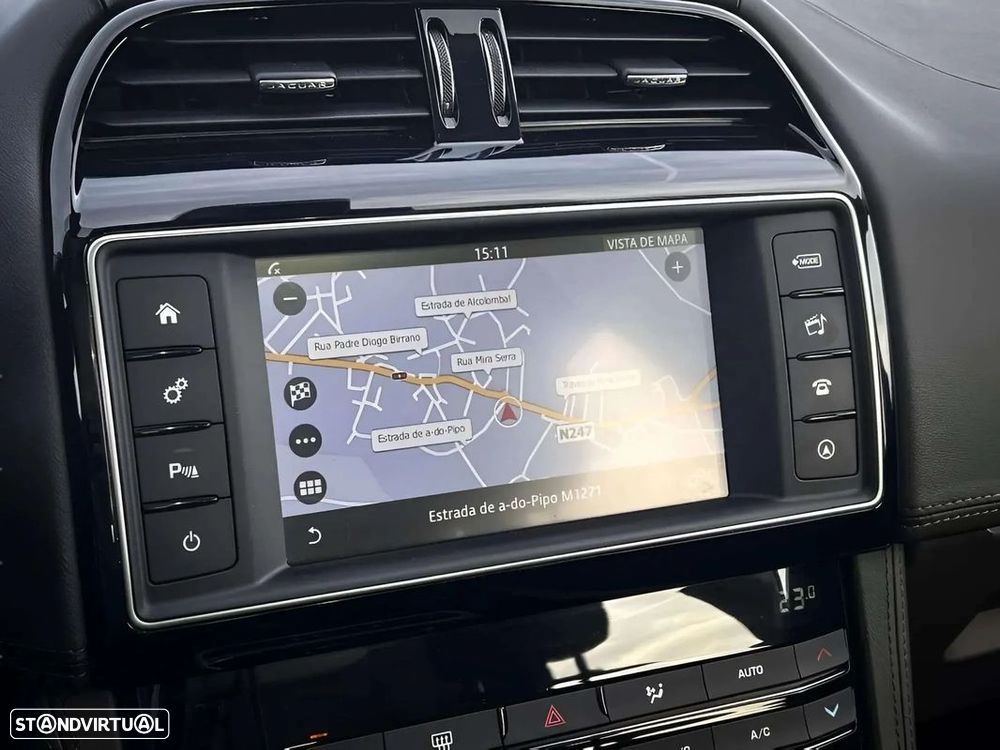 Jaguar F-Pace 2.0 i4D Portfolio AWD Aut. - 16