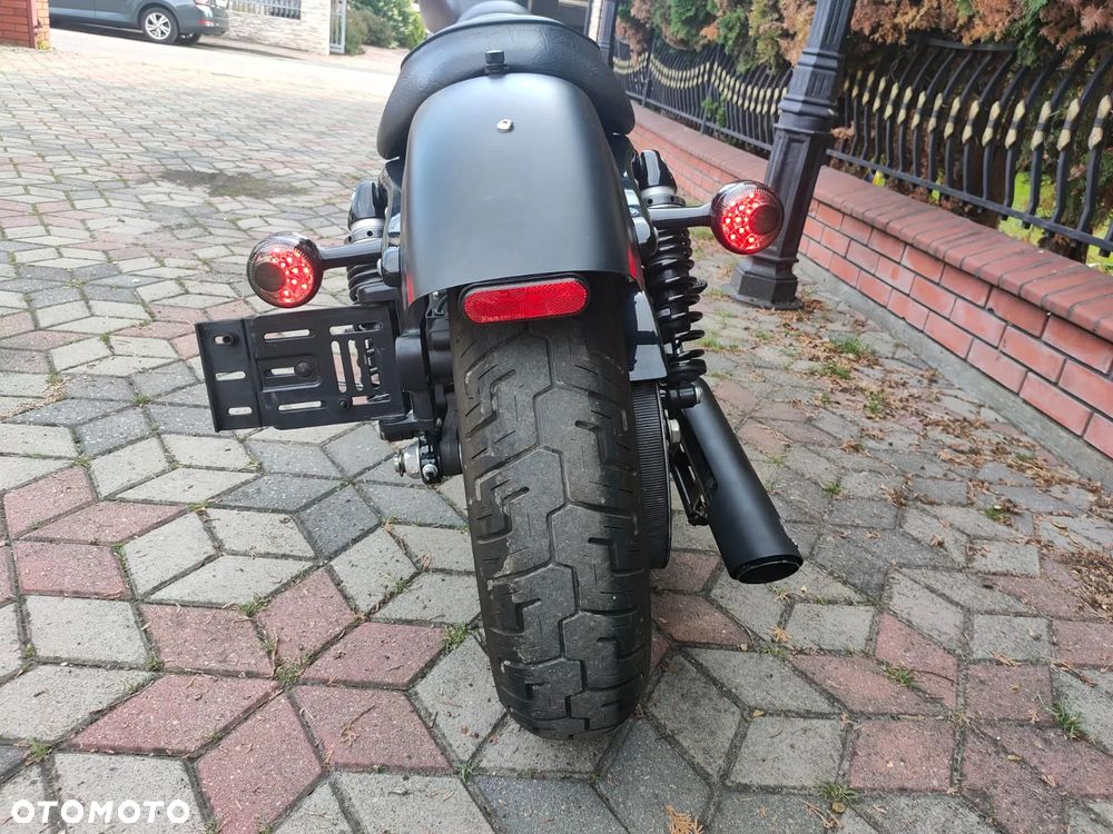 Harley-Davidson Sportster Iron 883 - 33