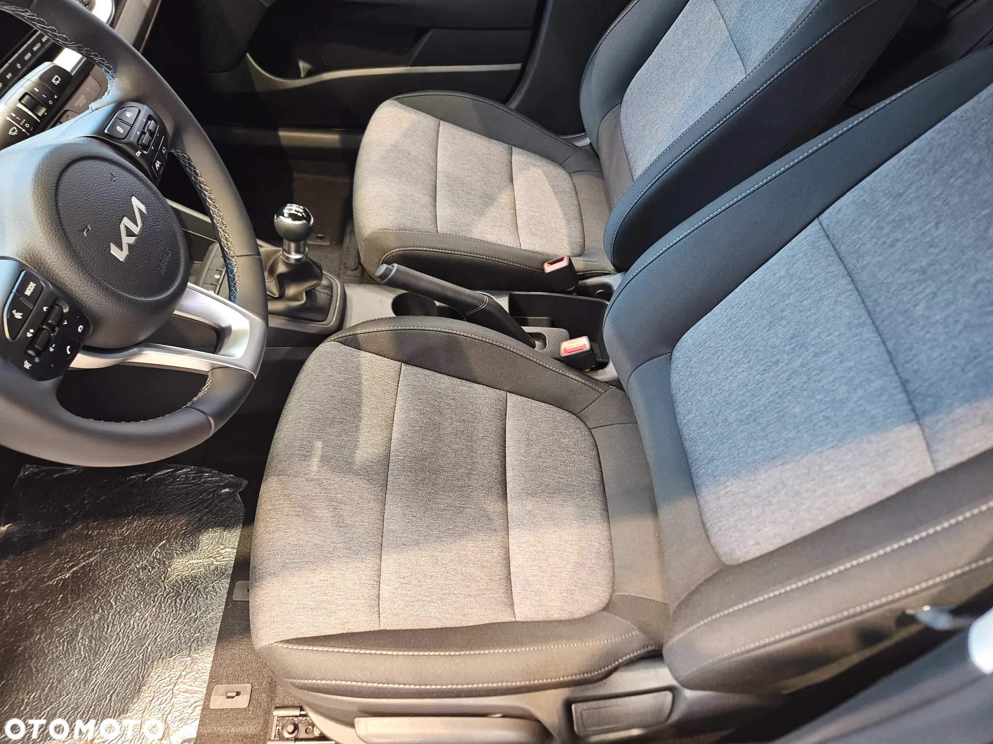 Kia Stonic 1.2 M - 8