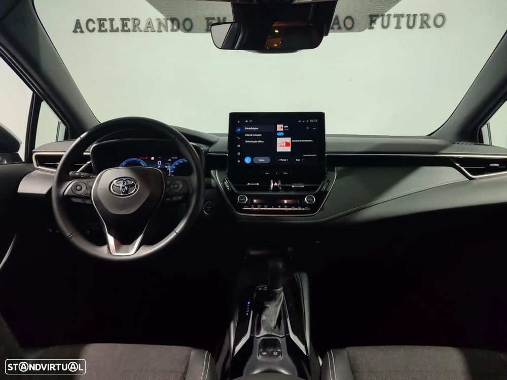 Toyota Corolla 1.8 Hybrid Exclusive - 19