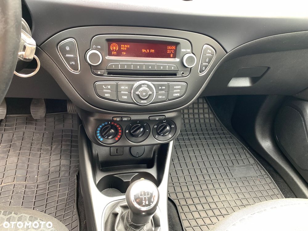 Opel Corsa 1.4 Cosmo - 8
