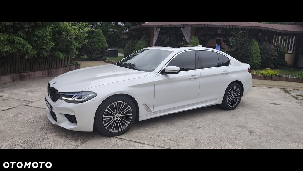 BMW Seria 5 530i Sport Line - 9