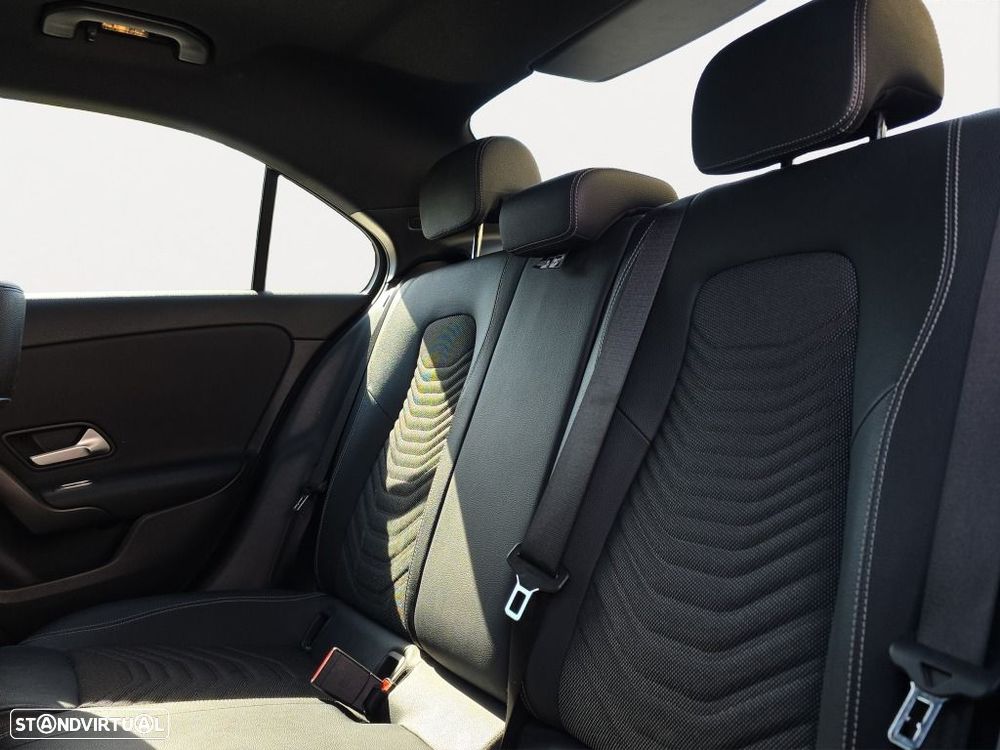 Mercedes-Benz A 180 Limousine d Style Plus Aut. - 16