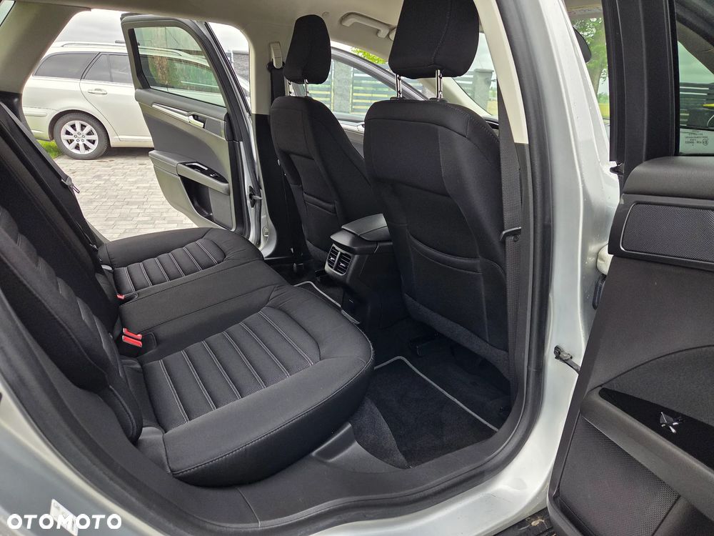 Ford Mondeo SW - 14