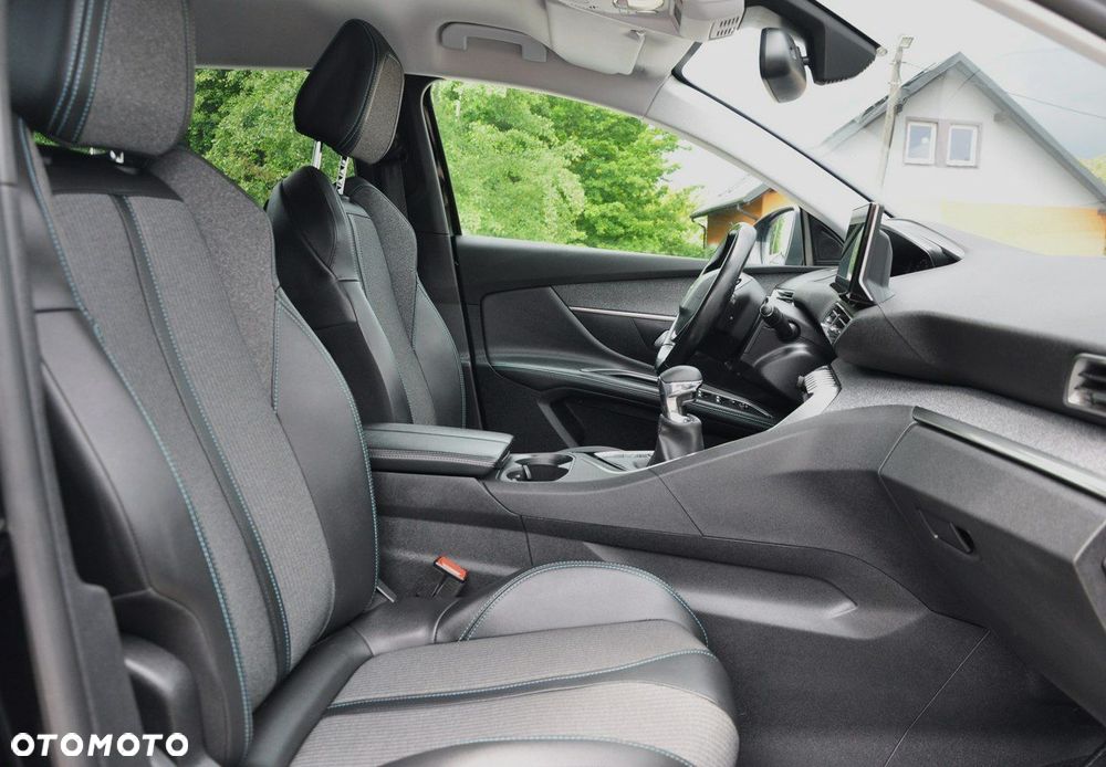 Peugeot 5008 1.5 BlueHDi Allure S&S - 21