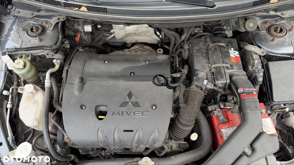 Mitsubishi Lancer - 10