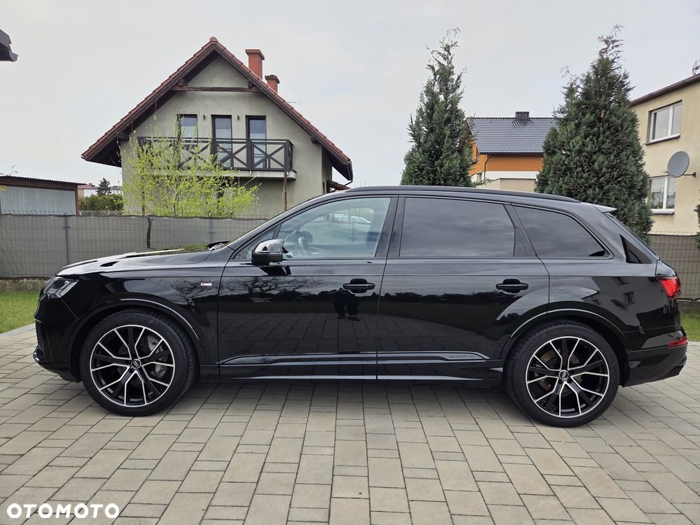 Audi Q7 - 1