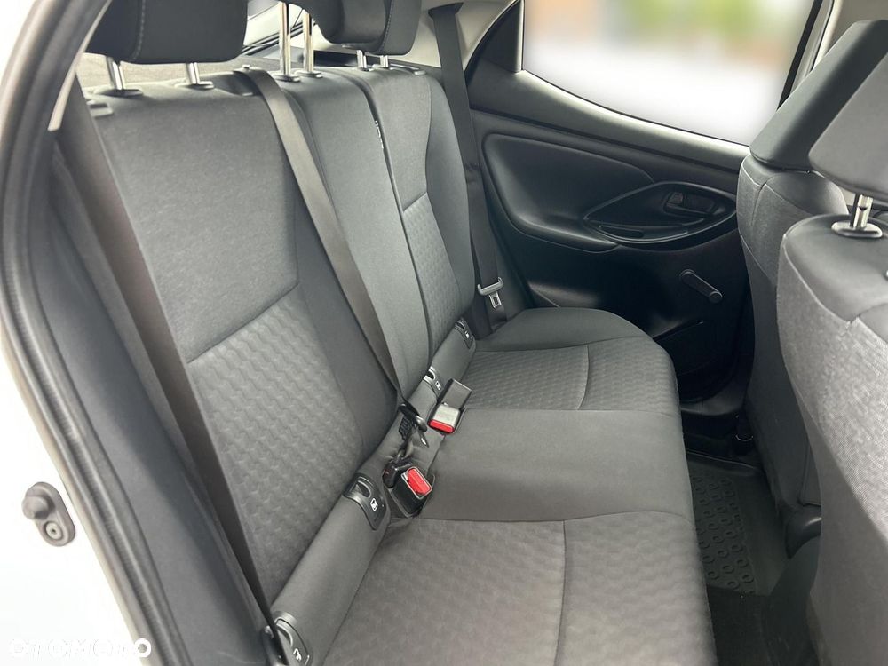 Toyota Yaris - 22