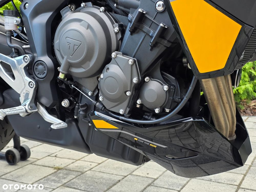 Triumph Tiger - 8