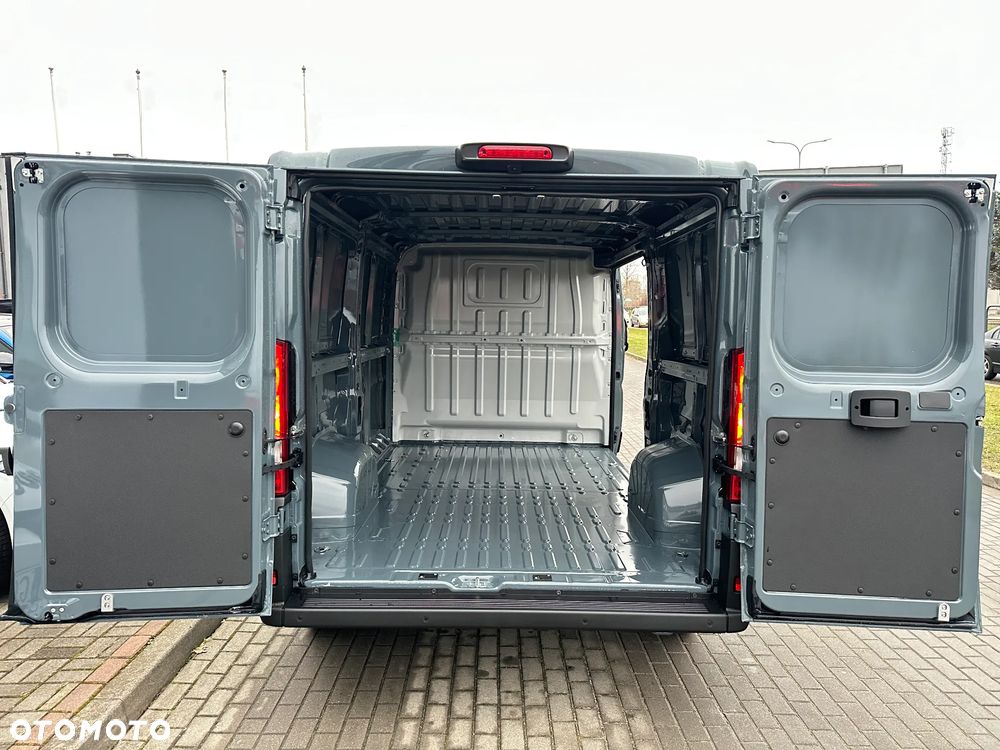 Fiat Ducato Furgon L2H1 Szary Lanzarote - 19