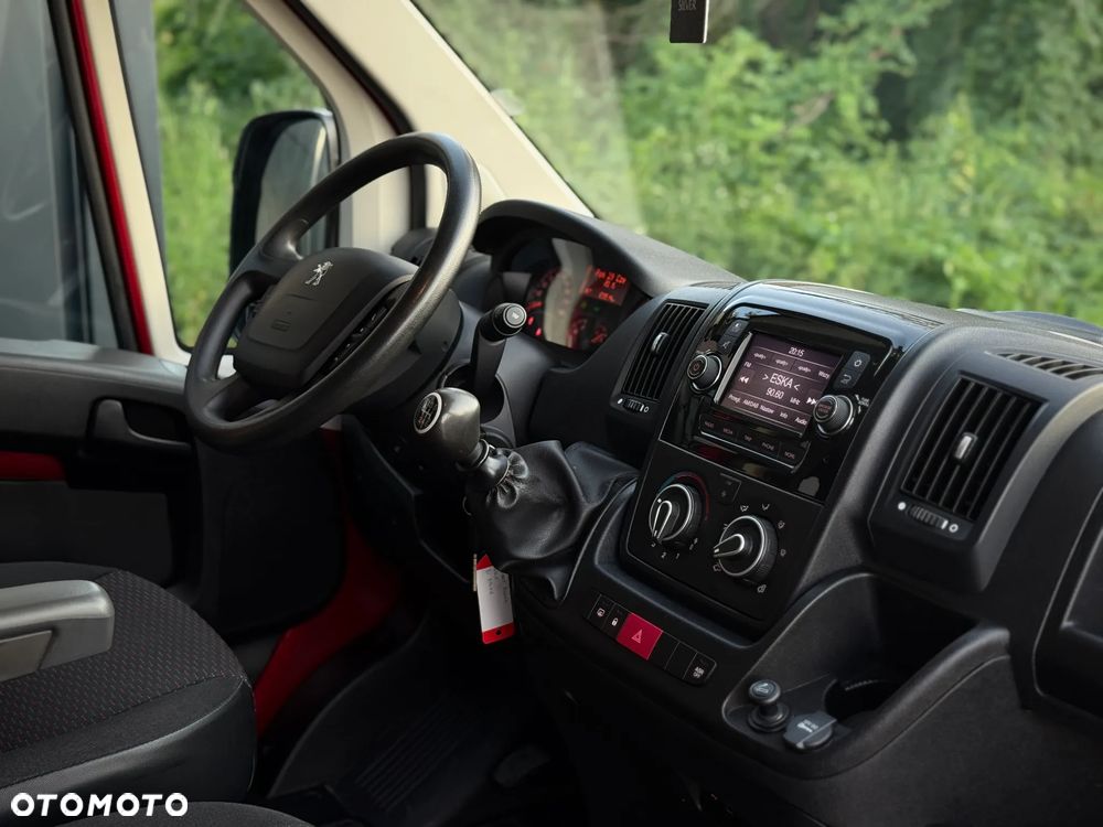 Peugeot Boxer 2.2 HDI /123.914KM PRZEBIEG /  2020 ROK PRODUKCJI / Doka Brygadówka Podwójna Kabina 7-osobowa / Bezwypadkowy / ZAREJESTROWANY W PL - 17