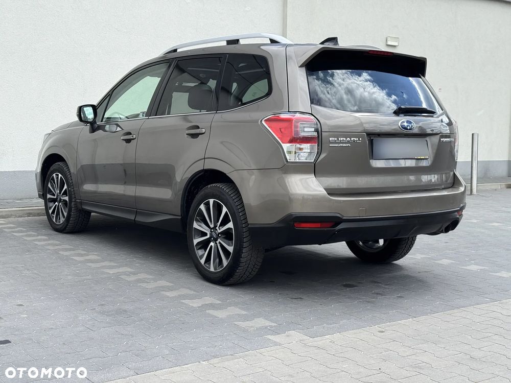Subaru Forester 2.0 i Platinum (EyeSight) Lineartronic - 4