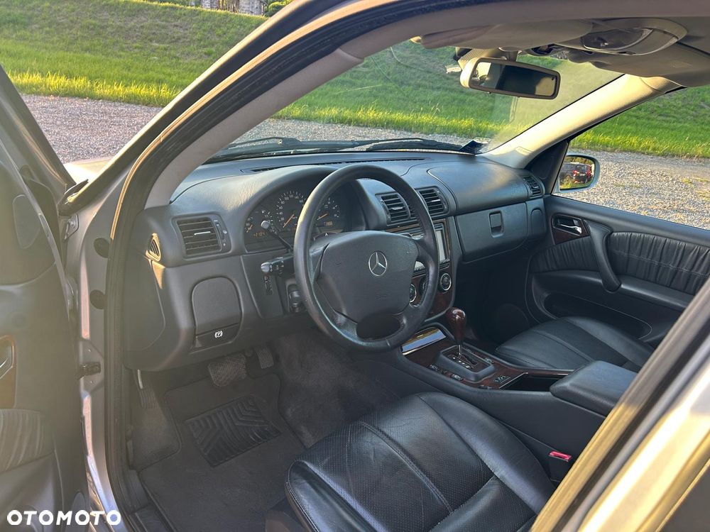 Mercedes-Benz ML 400 CDI - 19