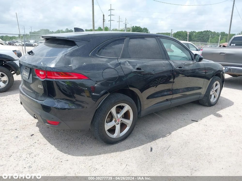 Jaguar F-Pace 25t AWD Prestige - 7