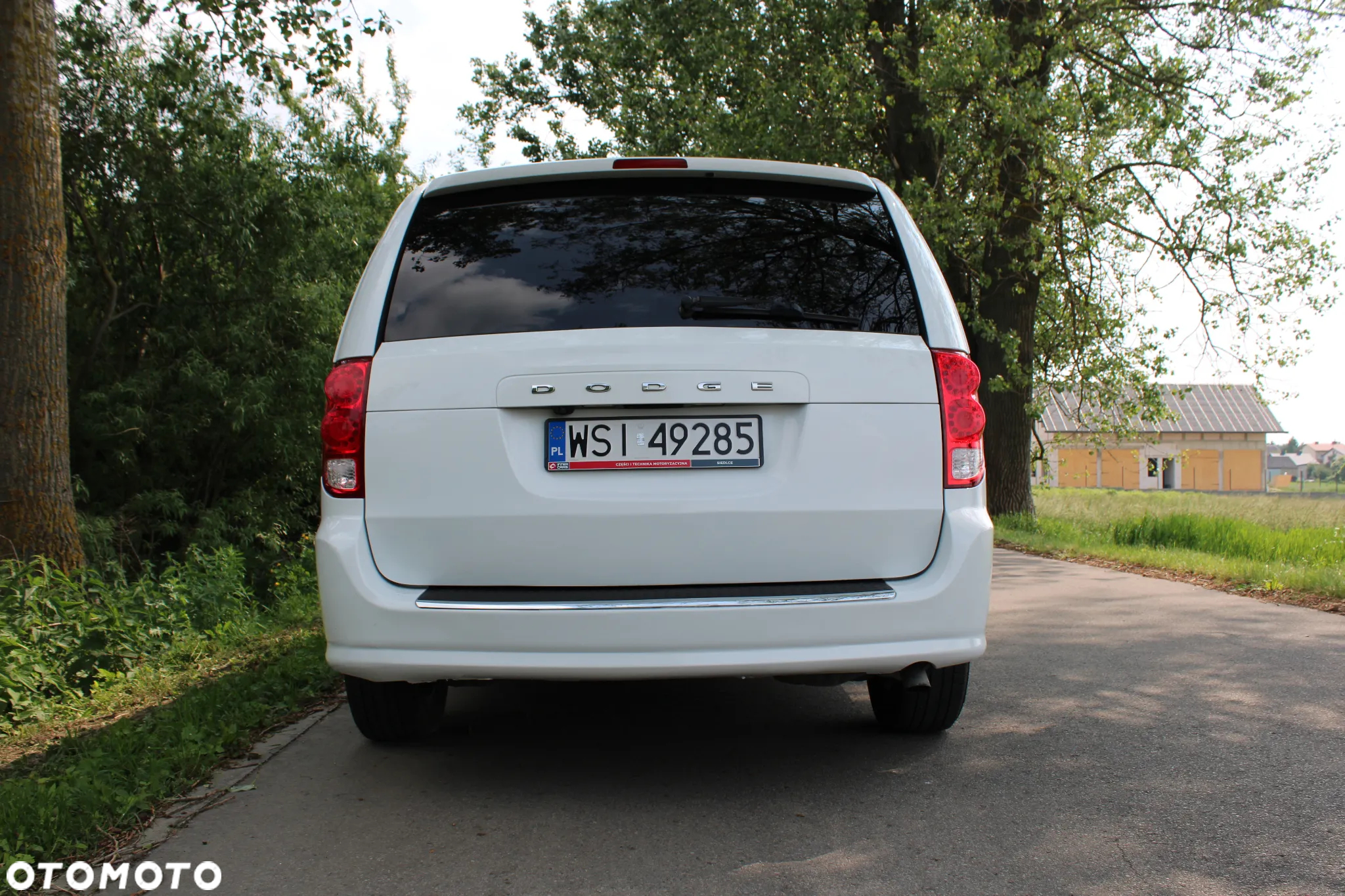 Dodge Grand Caravan - 12
