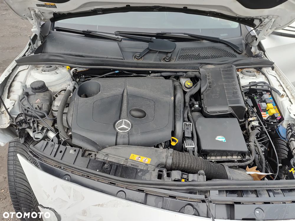 Mercedes-Benz GLA - 27