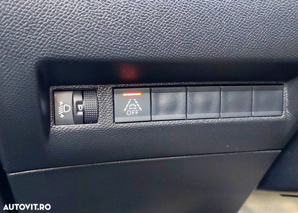Peugeot 208 1.2 L PureTech STT Active Pack - 21