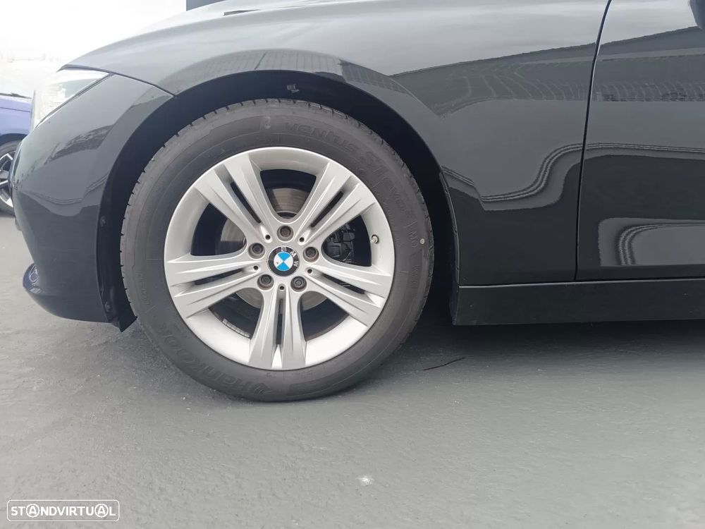 BMW 320 d Touring Aut. M Sport - 6