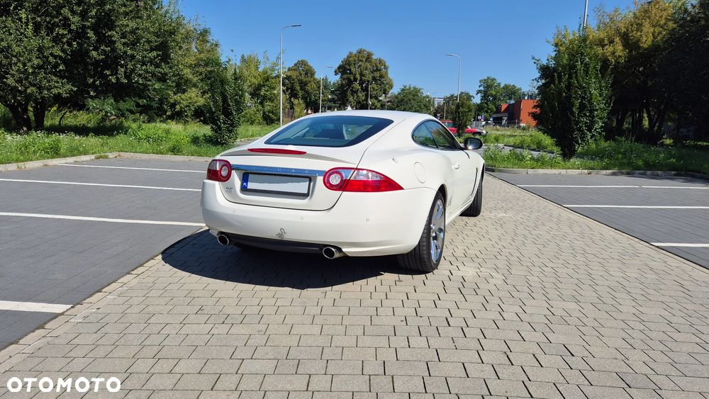 Jaguar XK 4.2 V8 - 7