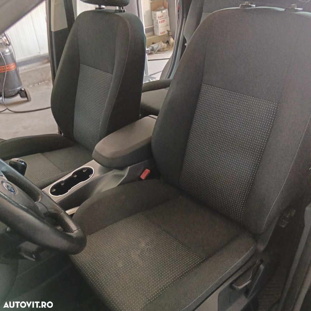 Dezmembrez Ford C-MAX 2014 Diesel 1.6 tdci 115Cp - 6
