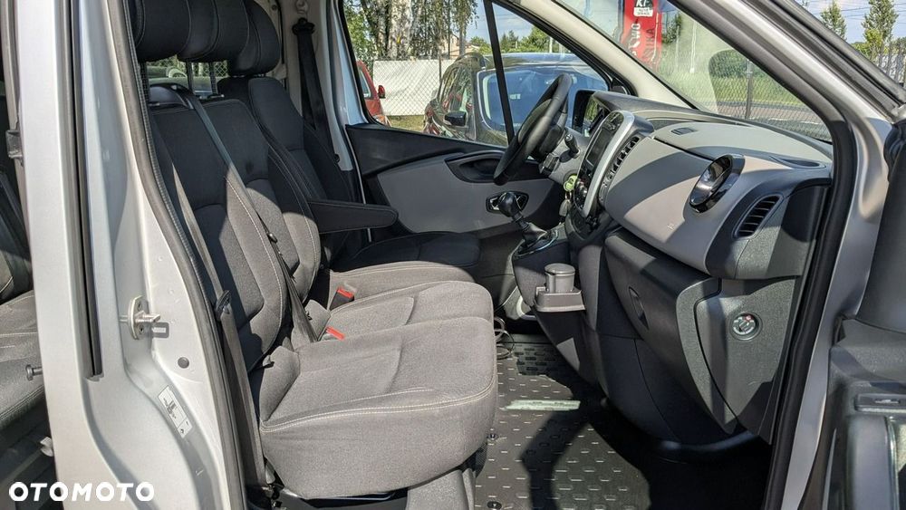 Renault Trafic - 24