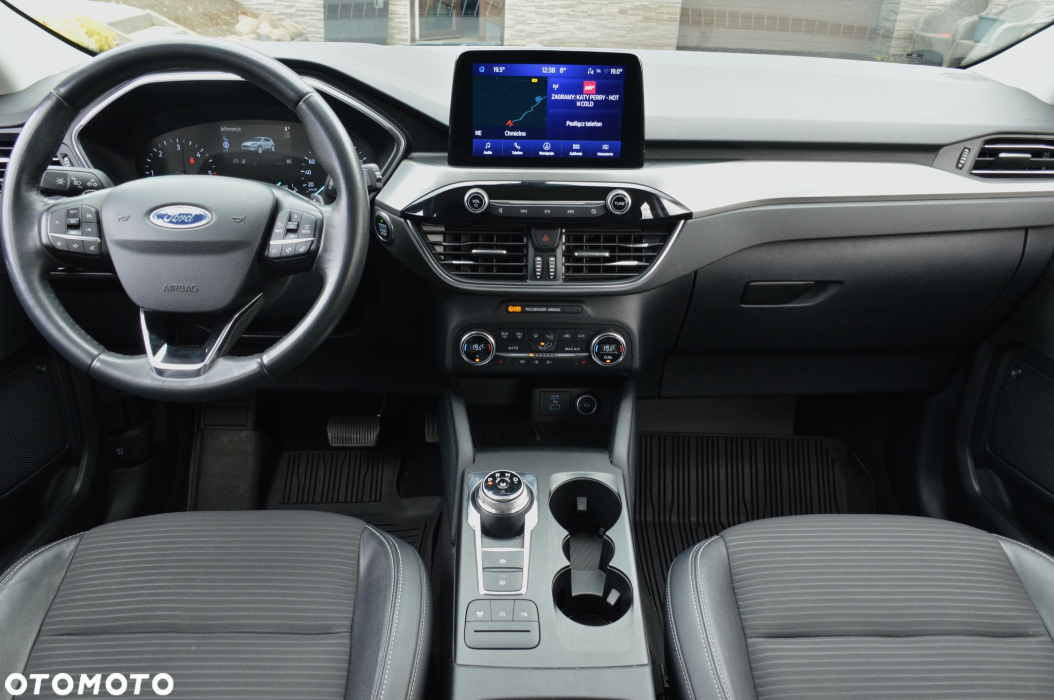 Ford Kuga 2.0 EcoBlue 4x4 TITANIUM - 21