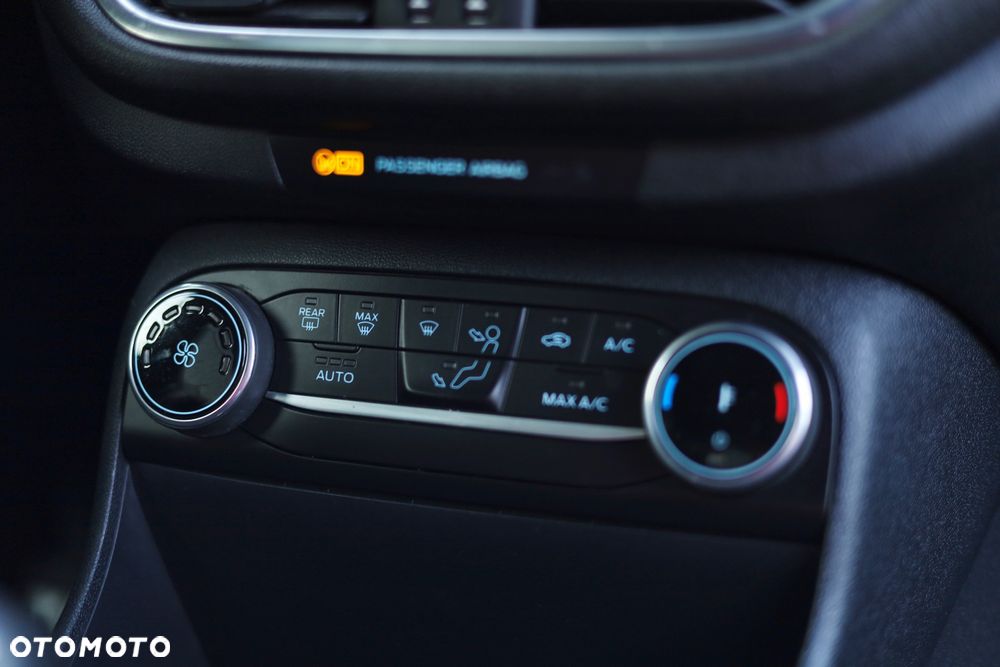 Ford Fiesta 1.0 EcoBoost S&S ST-LINE X - 22