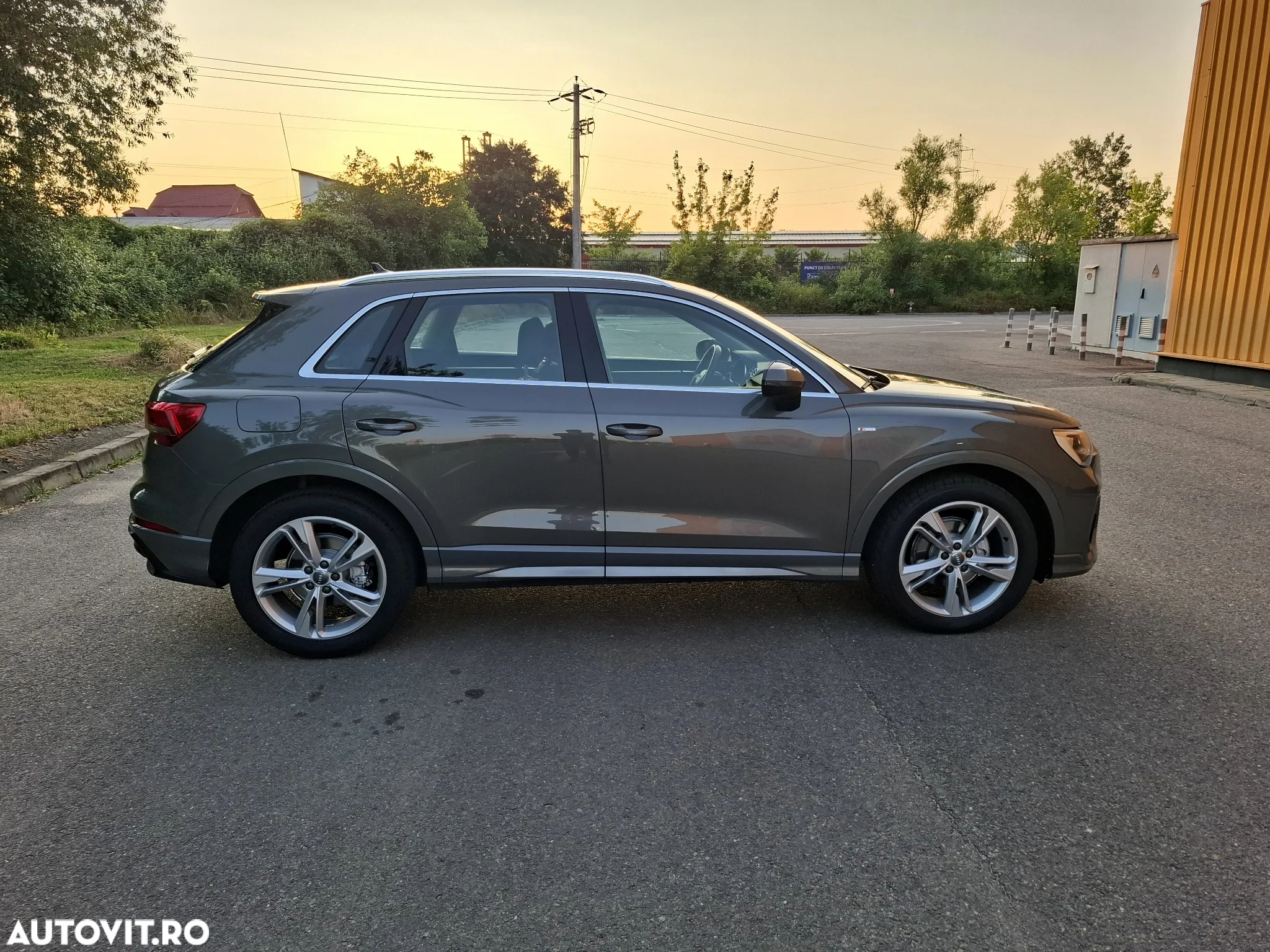 Audi Q3 2.0 35 TDI S tronic S Line - 5