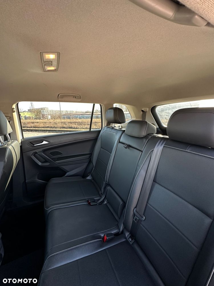Volkswagen Tiguan - 10