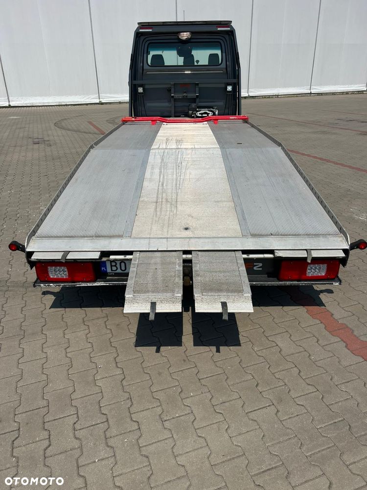 Mercedes-Benz Sprinter - 20