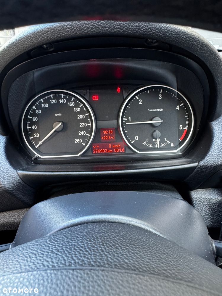 BMW Seria 1 123d - 14