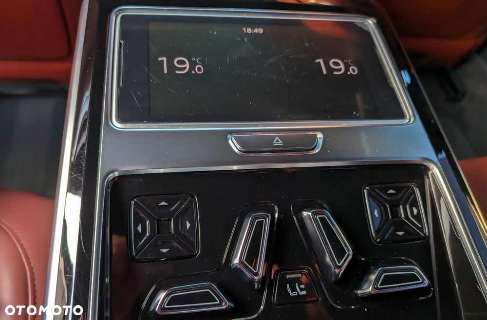 Audi S8 - 24