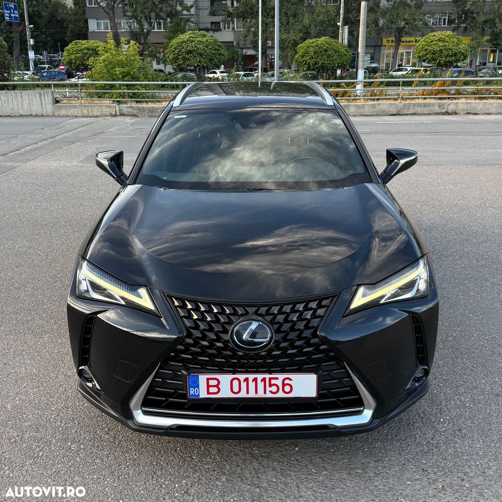 Lexus UX 250h Style Edition - 11