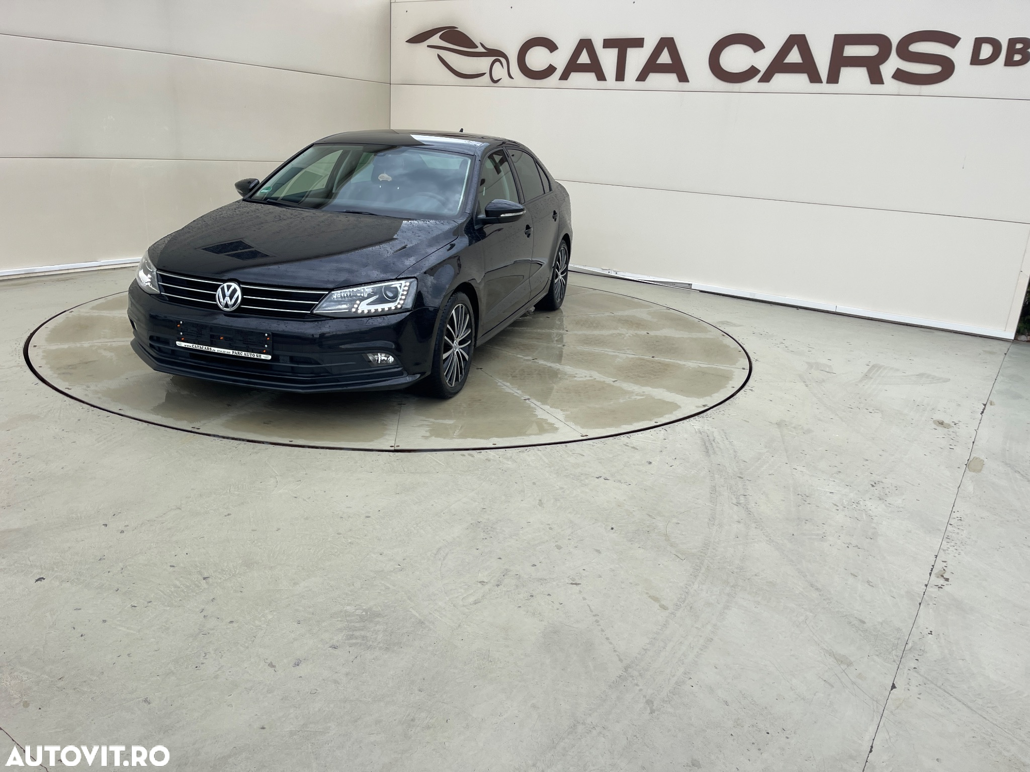 Volkswagen Jetta - 3