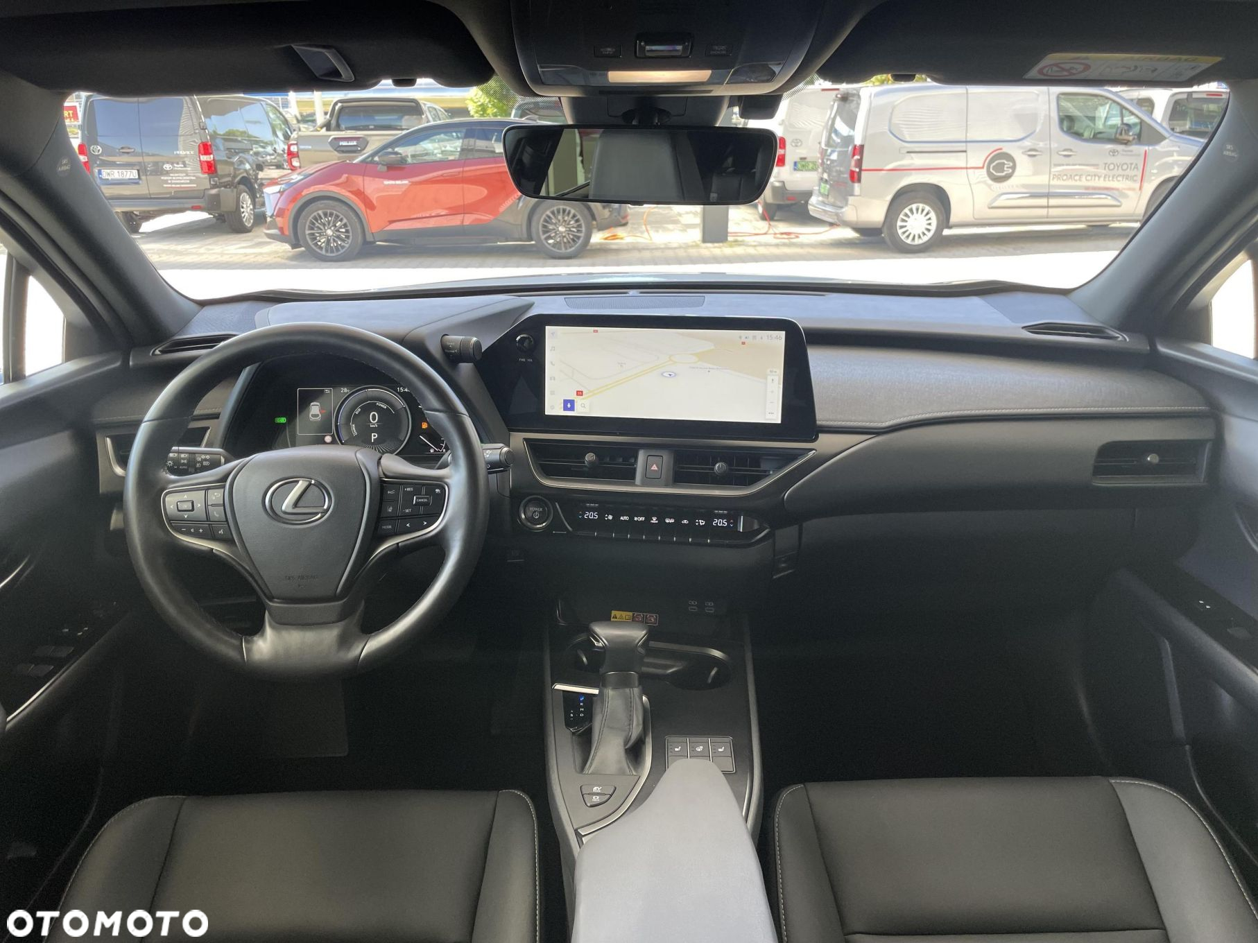 Lexus UX - 10