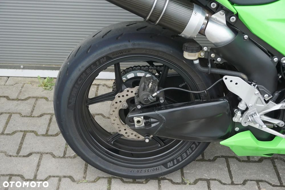 Kawasaki Ninja - 7