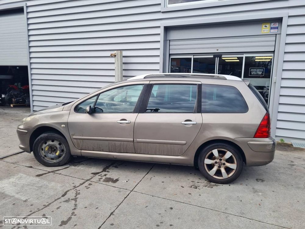 CAIXA DE RELES FUSÍVEIS PEUGEOT 307 BREAK SW S2 - 7