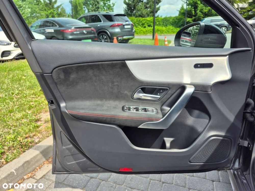Mercedes-Benz Klasa A 200 AMG Line 7G-DCT - 16