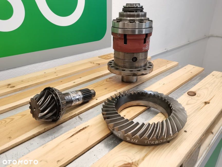 Środek mostu Fendt 926 Vario - 1