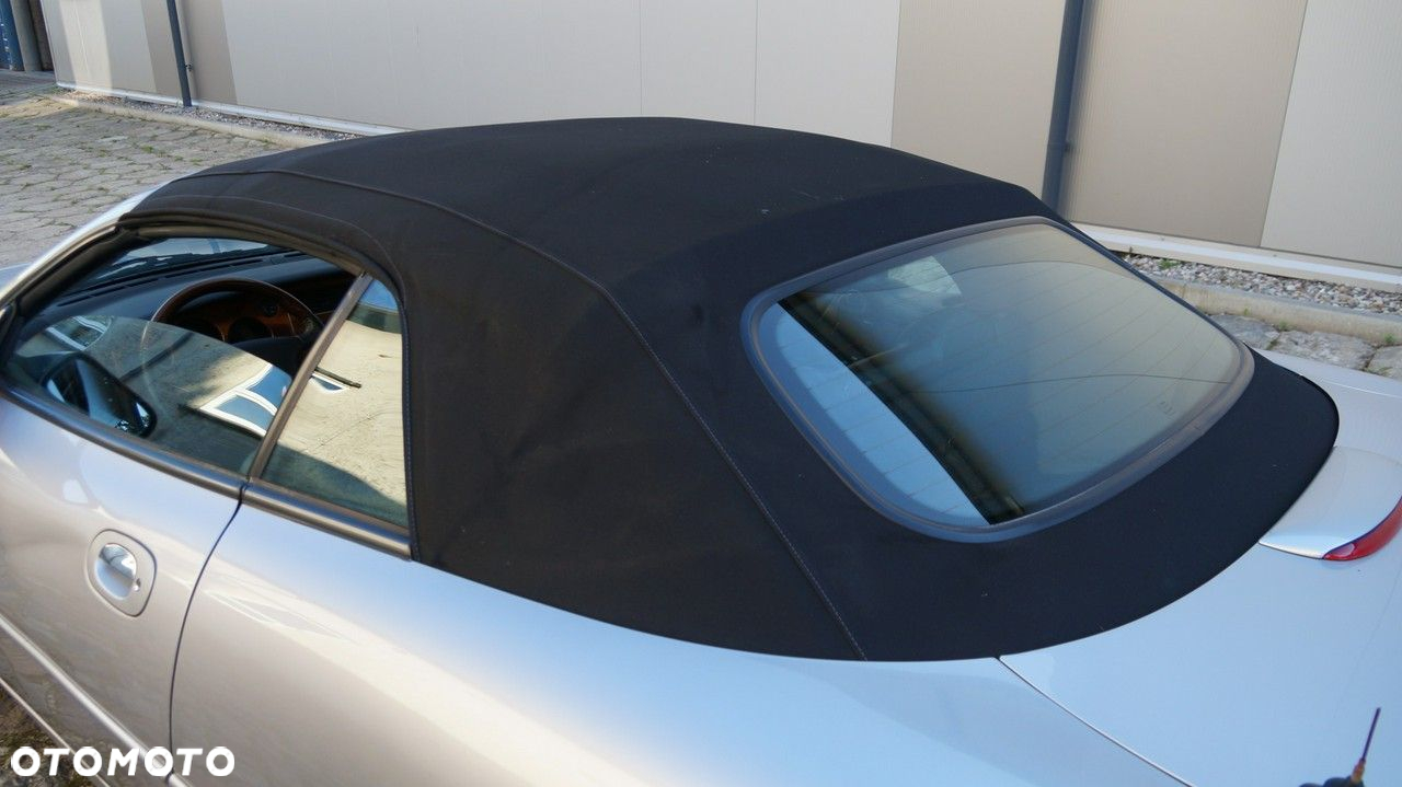Jaguar XK8 - 34
