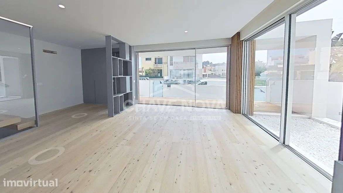 LA - Moradia T4 Nova Para Venda, Praias de Canidelo Pronta a Habitar - Grande imagem: 5/46